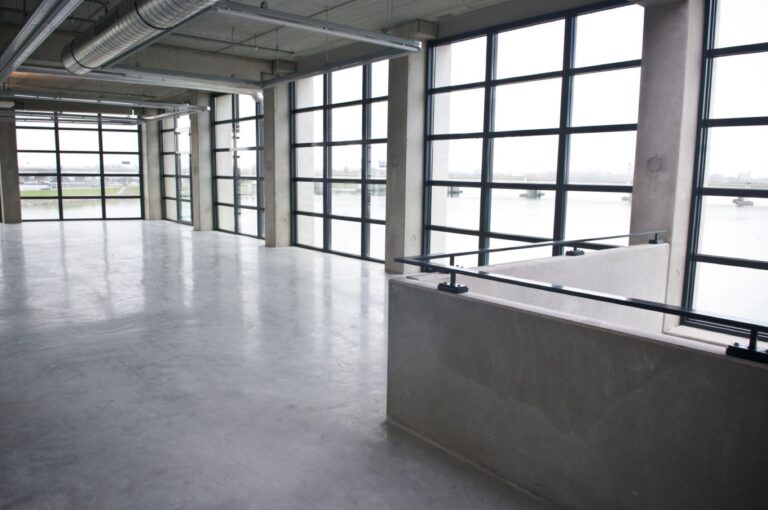 Smooth concrete floor in a modern interior